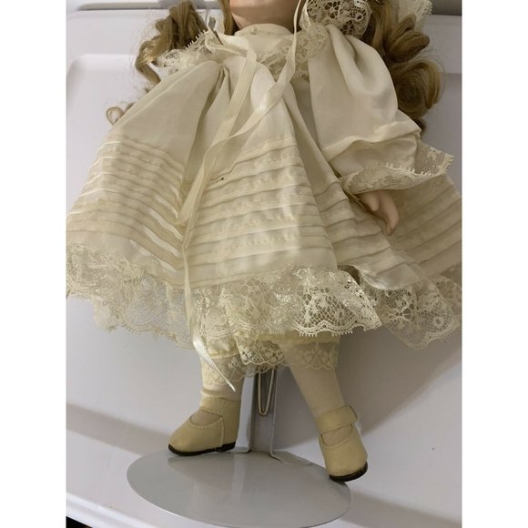 Vintage Musical Porcelain Bradley’s Doll Big Eye Girl 14” - Picture 10 of 11